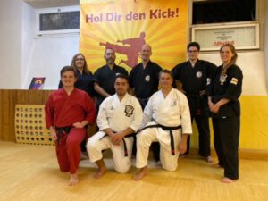 Karate Esslingen Erwachsenen Gruppe